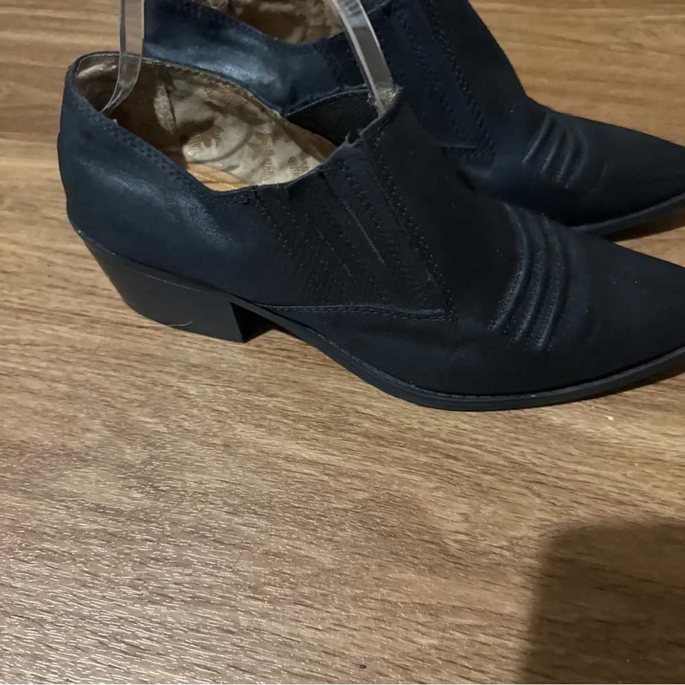 White Mountain Black Carroll Shooties Women's 9.5‎ M Ankle Boots